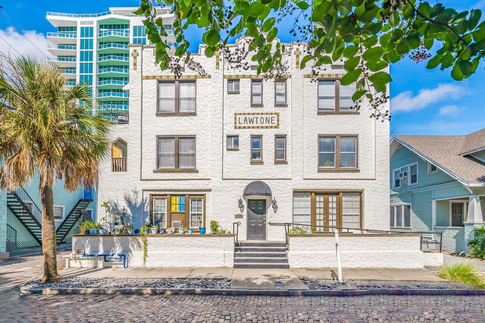 St Petersburg Apartment: 324 Grove Street North