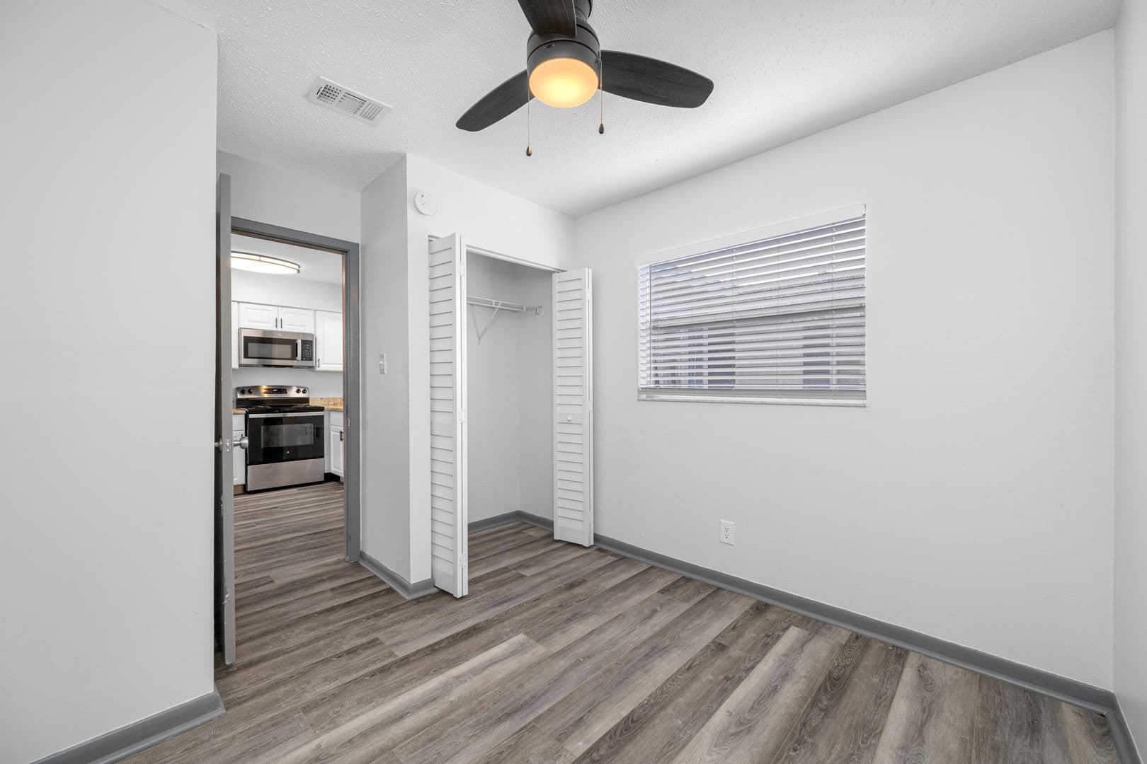 St. Petersburg Apartment: 600 90th Ave N