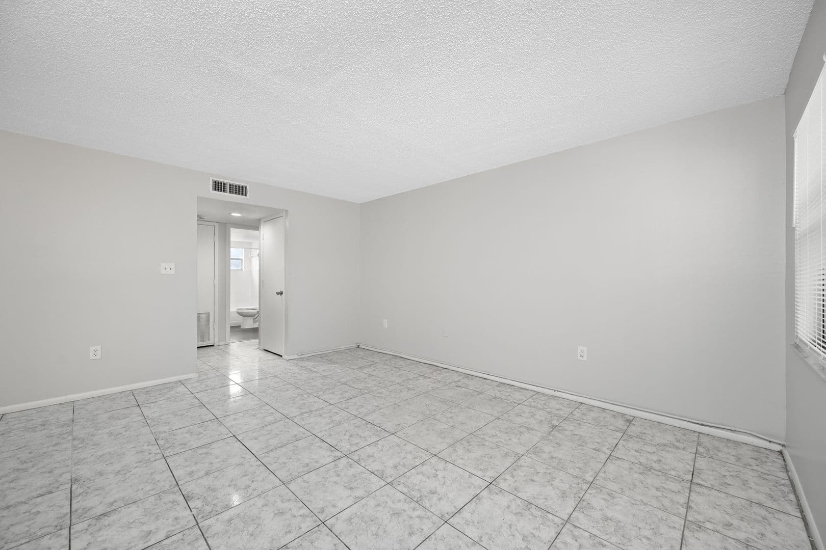 Clearwater Apartment: 1767 Leo Lane South