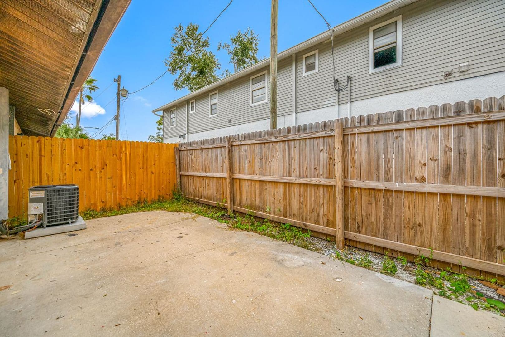 Pinellas Park Apartment: 4520 76th Ave N