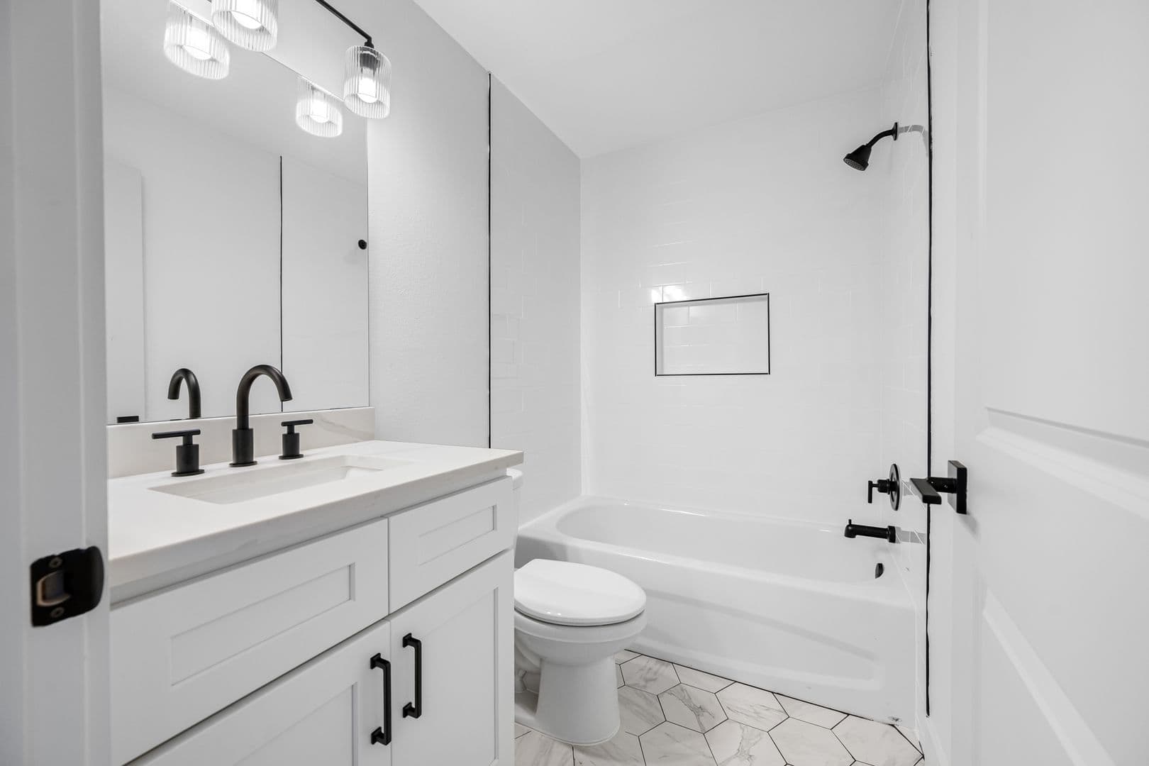 Tampa Townhome: 6119 Memorial Hwy