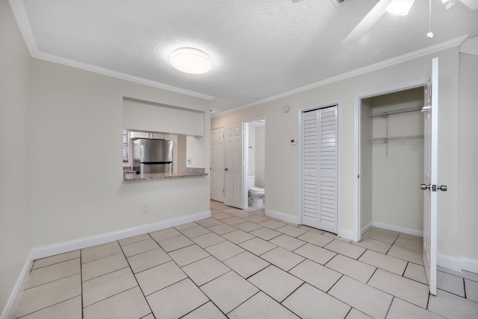 Tampa Townhome: 6119 Memorial Hwy