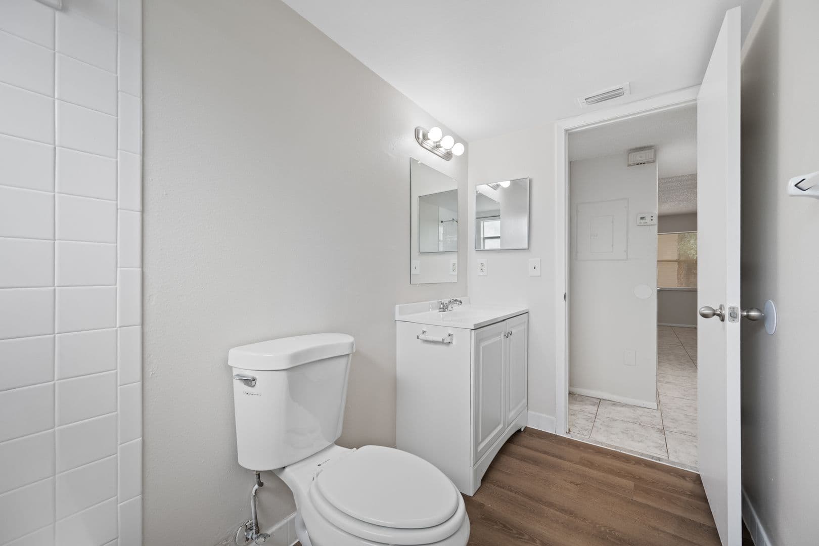 Clearwater Apartment: 1767 Leo Lane South
