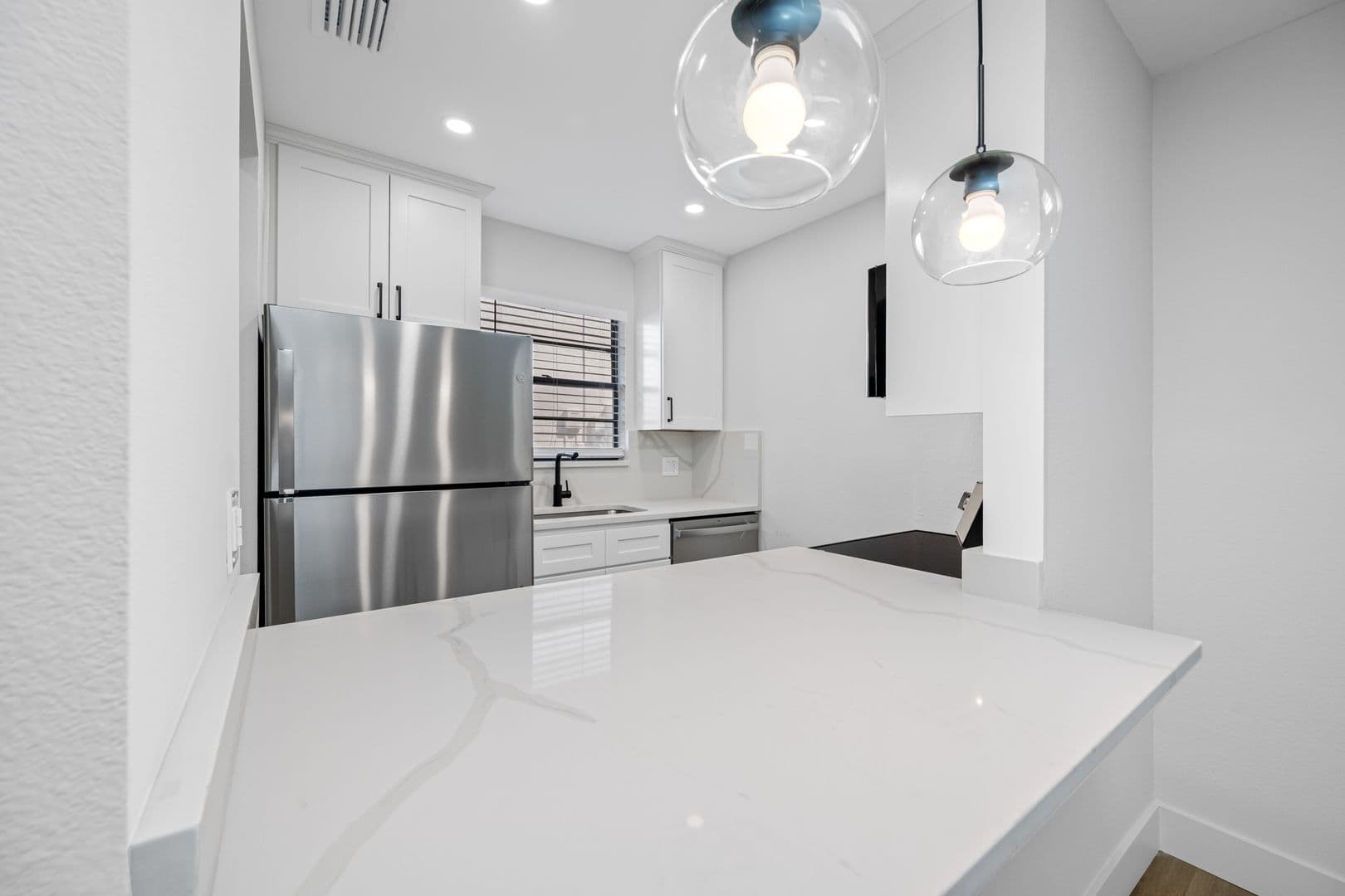 Tampa Townhome: 6119 Memorial Hwy
