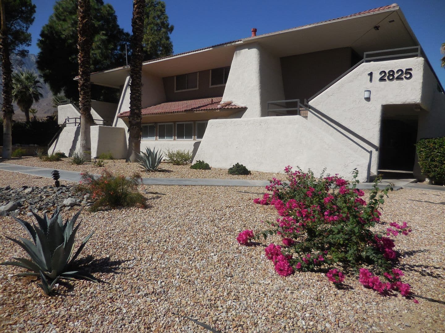 Palm Springs Condo: 2825 N. Los Felices Rd. #216