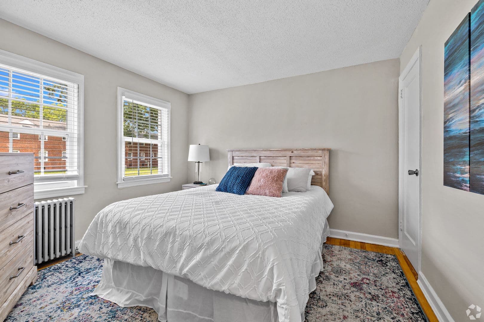 Portsmouth Apartment: 9 Seminole Dr