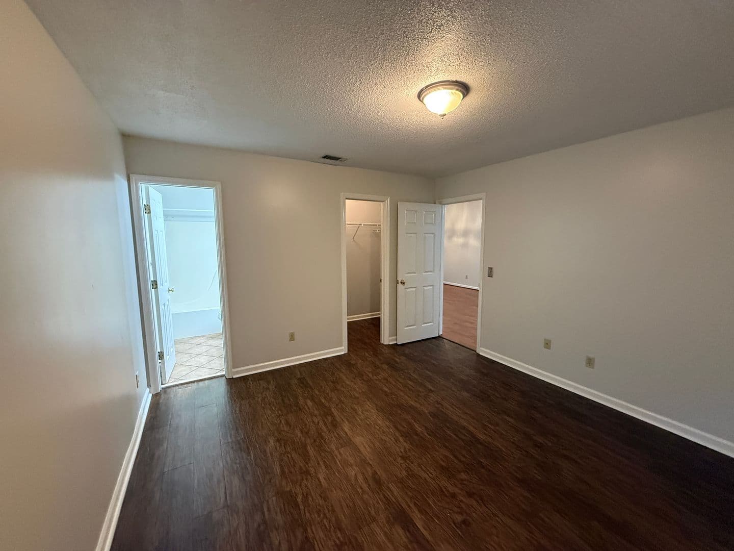 Savannah Condo: 211 Edgewater Rd