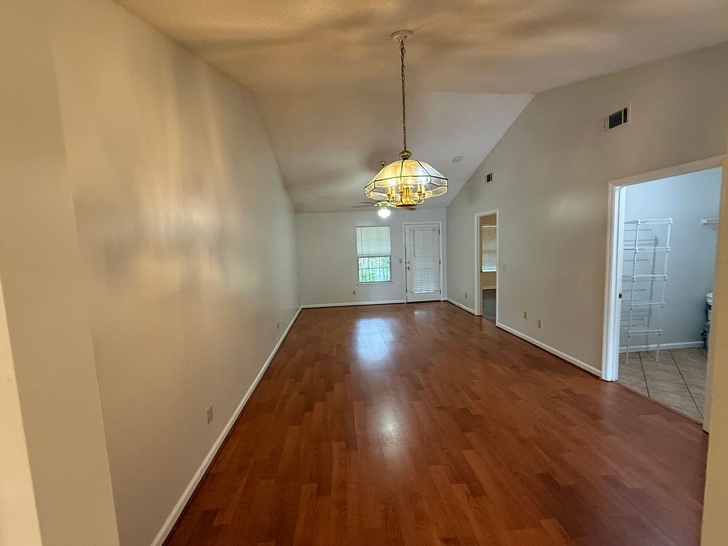 Savannah Condo: 211 Edgewater Rd