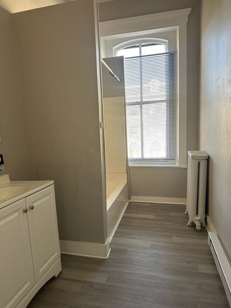 Reading Apartment: 119 S. 5th Street