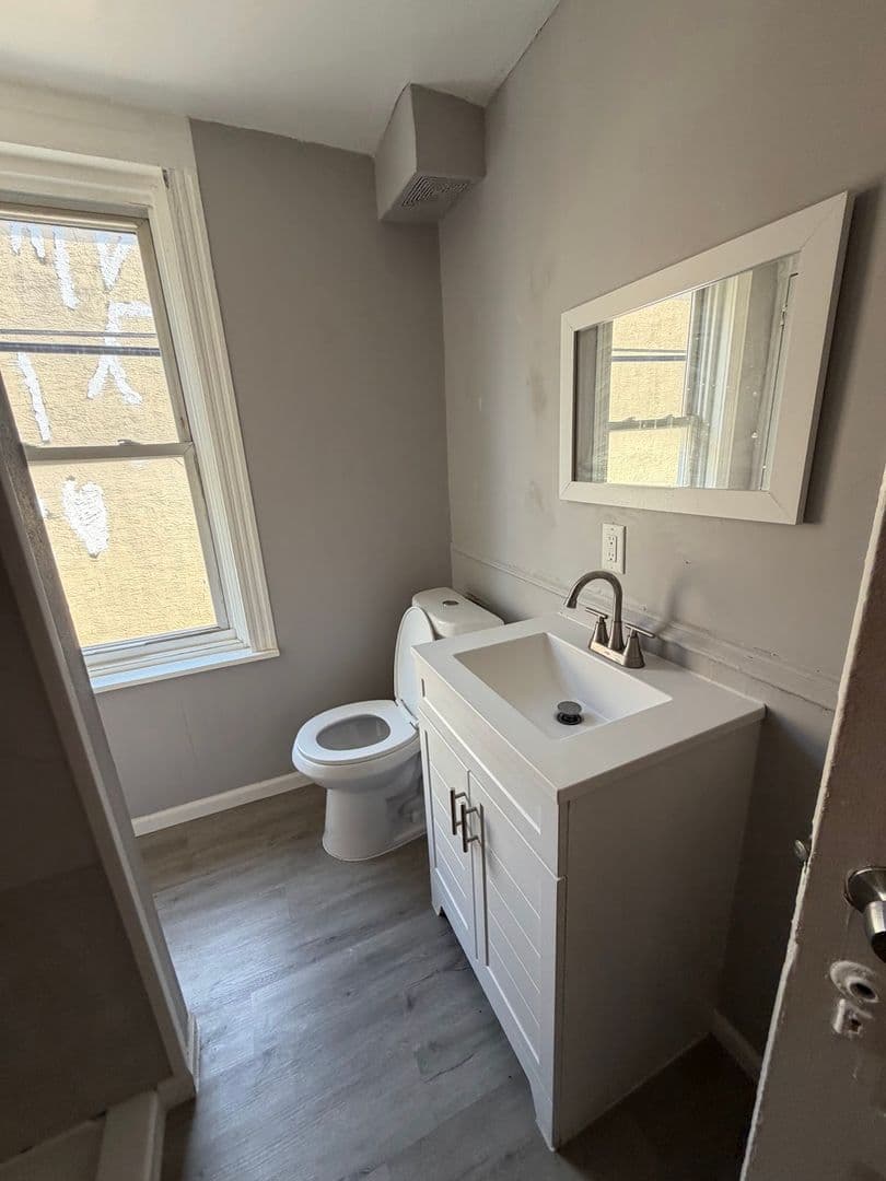 Reading House: 1141 Robeson St