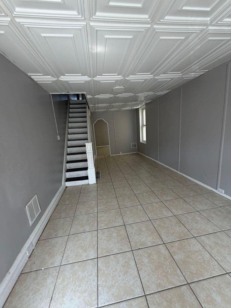 Reading House: 1141 Robeson St