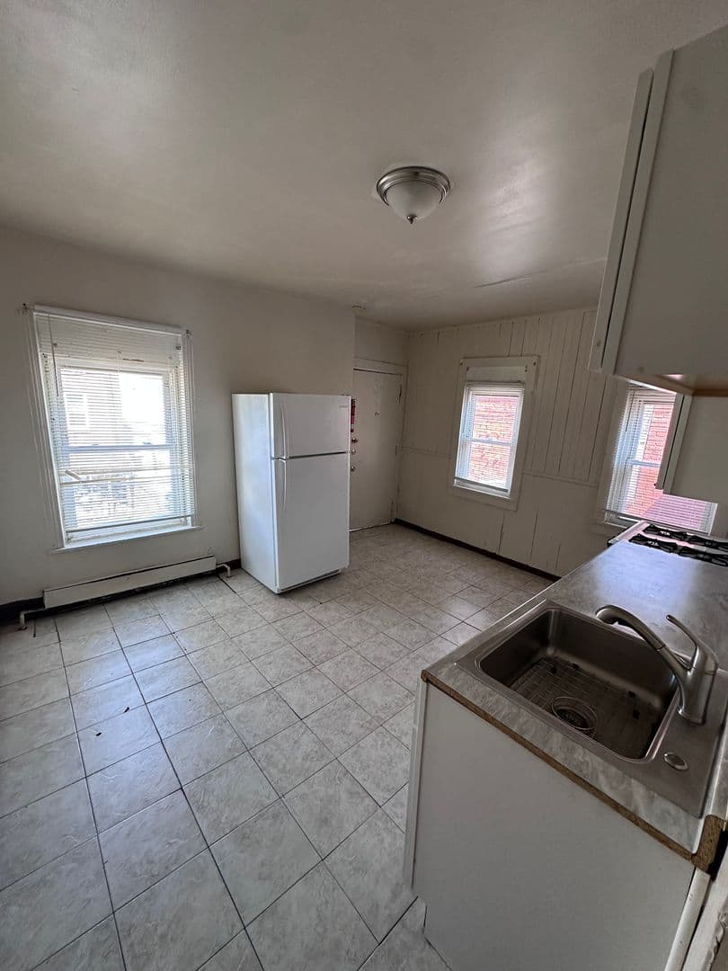Reading Apartment: 238 S 6th Street
