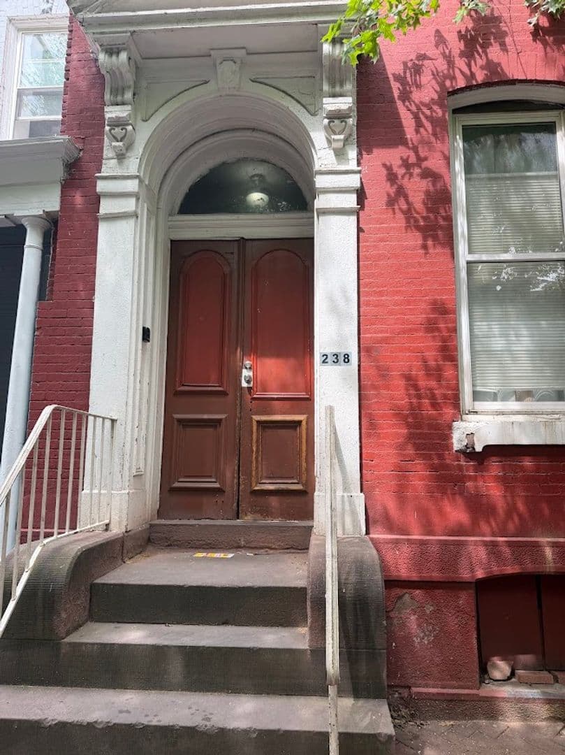 Reading Apartment: 238 S 6th Street