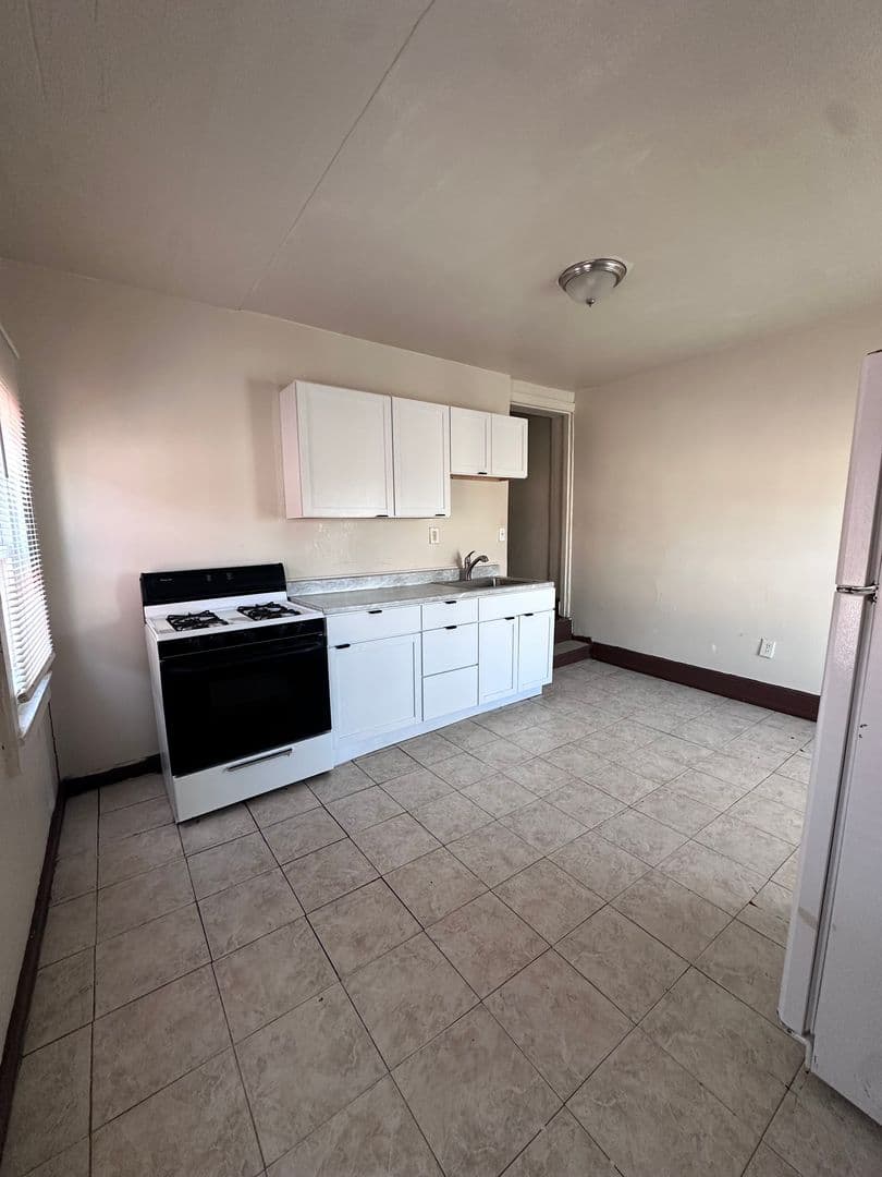 Reading Apartment: 238 S 6th Street