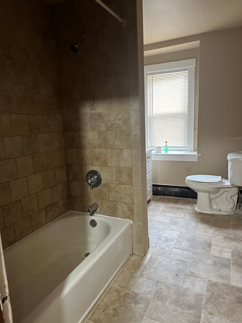 Mohnton Apartment: 3424 New Holland Road
