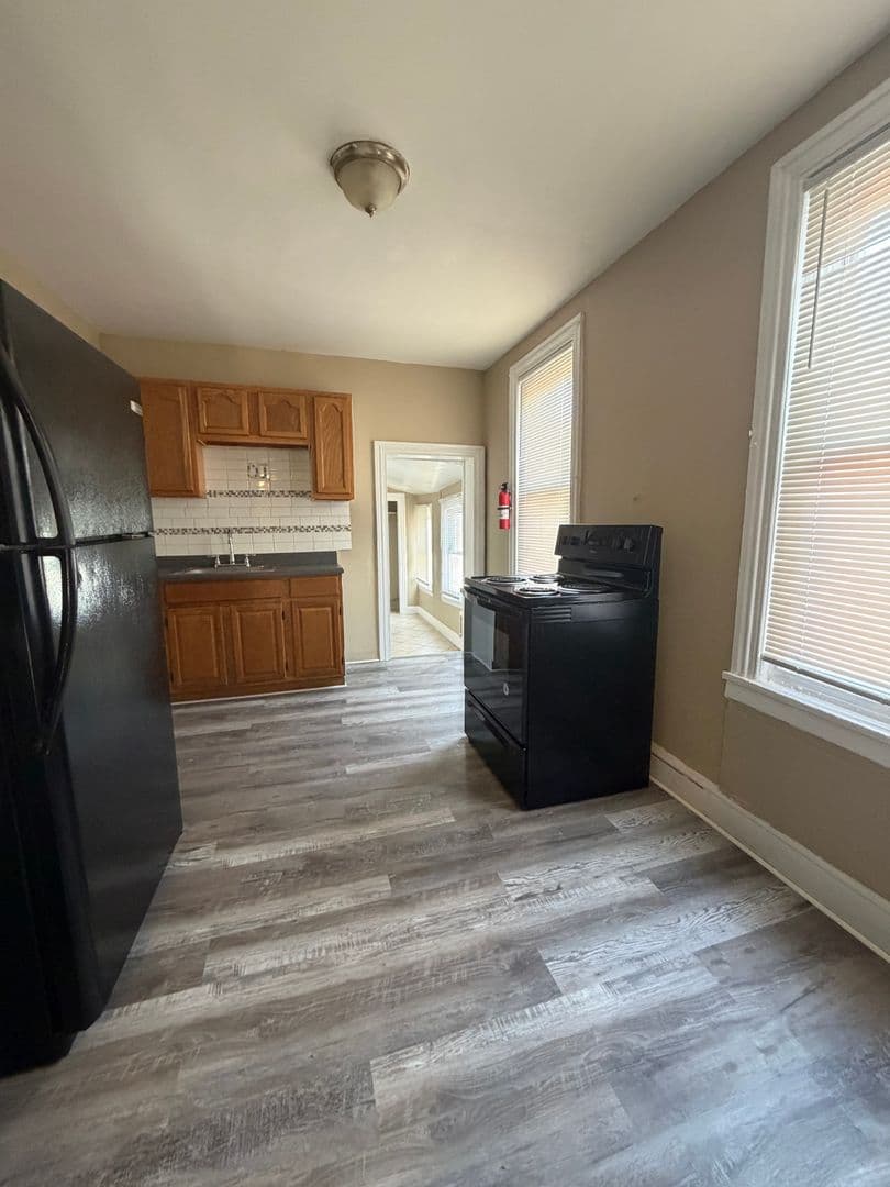 Reading Apartment: 727 Chestnut Street
