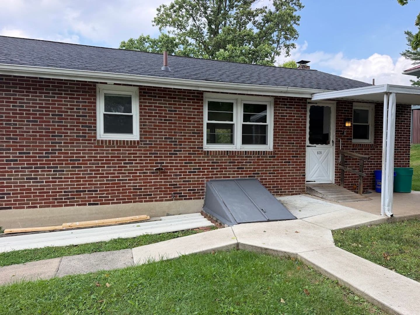 Shillington House: 820 Philadelphia Ave