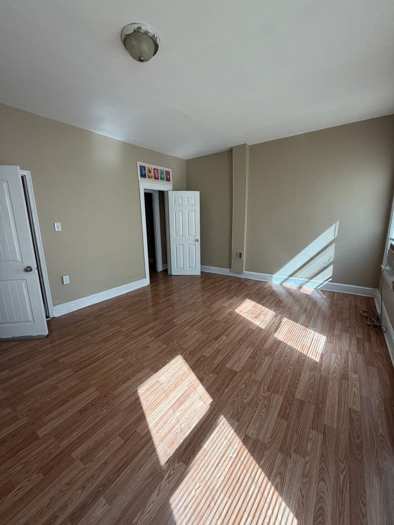 Reading Apartment: 727 Chestnut Street