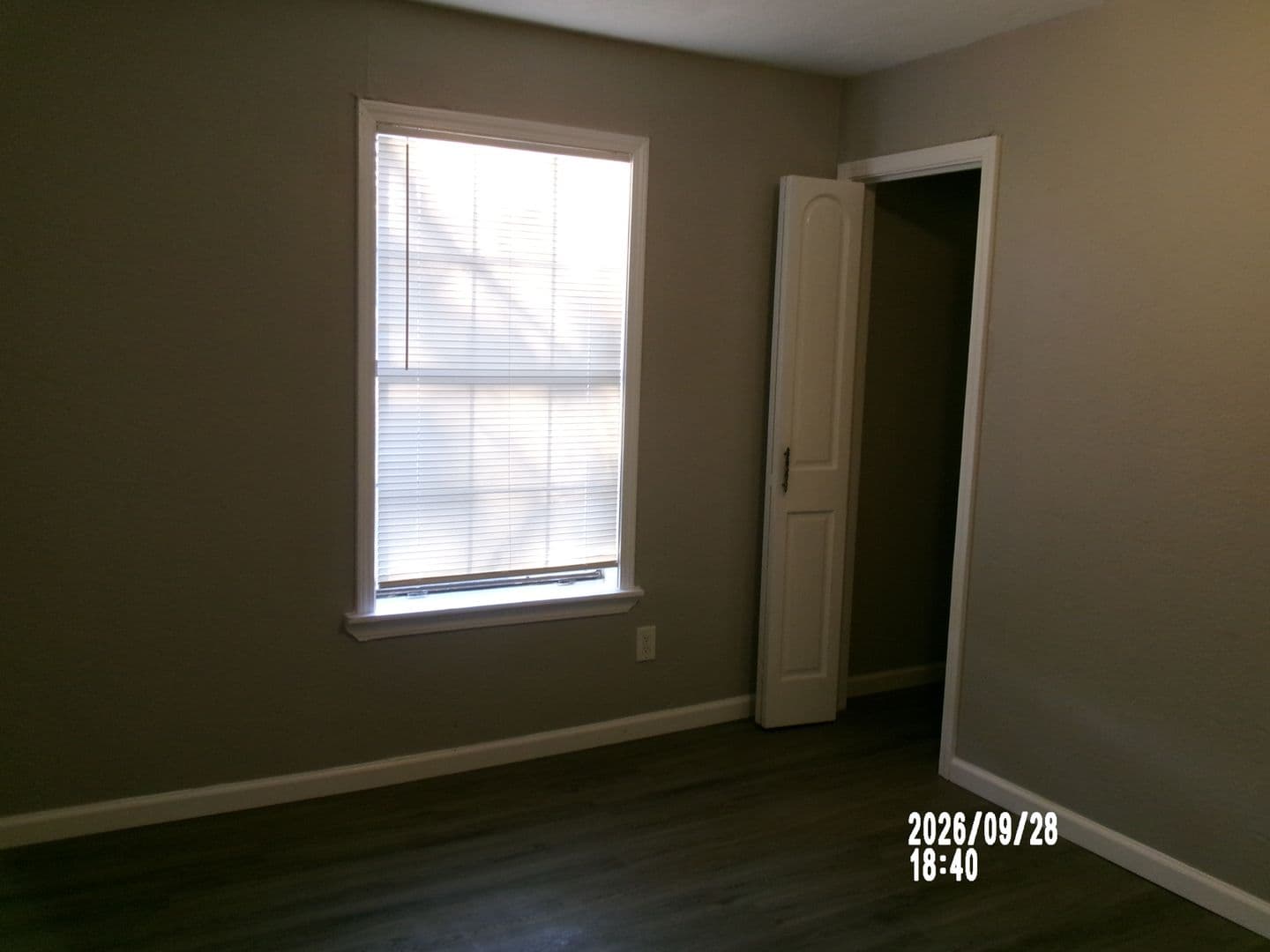 Lawton House: 1413 1/2 Ave Columbia Ave
