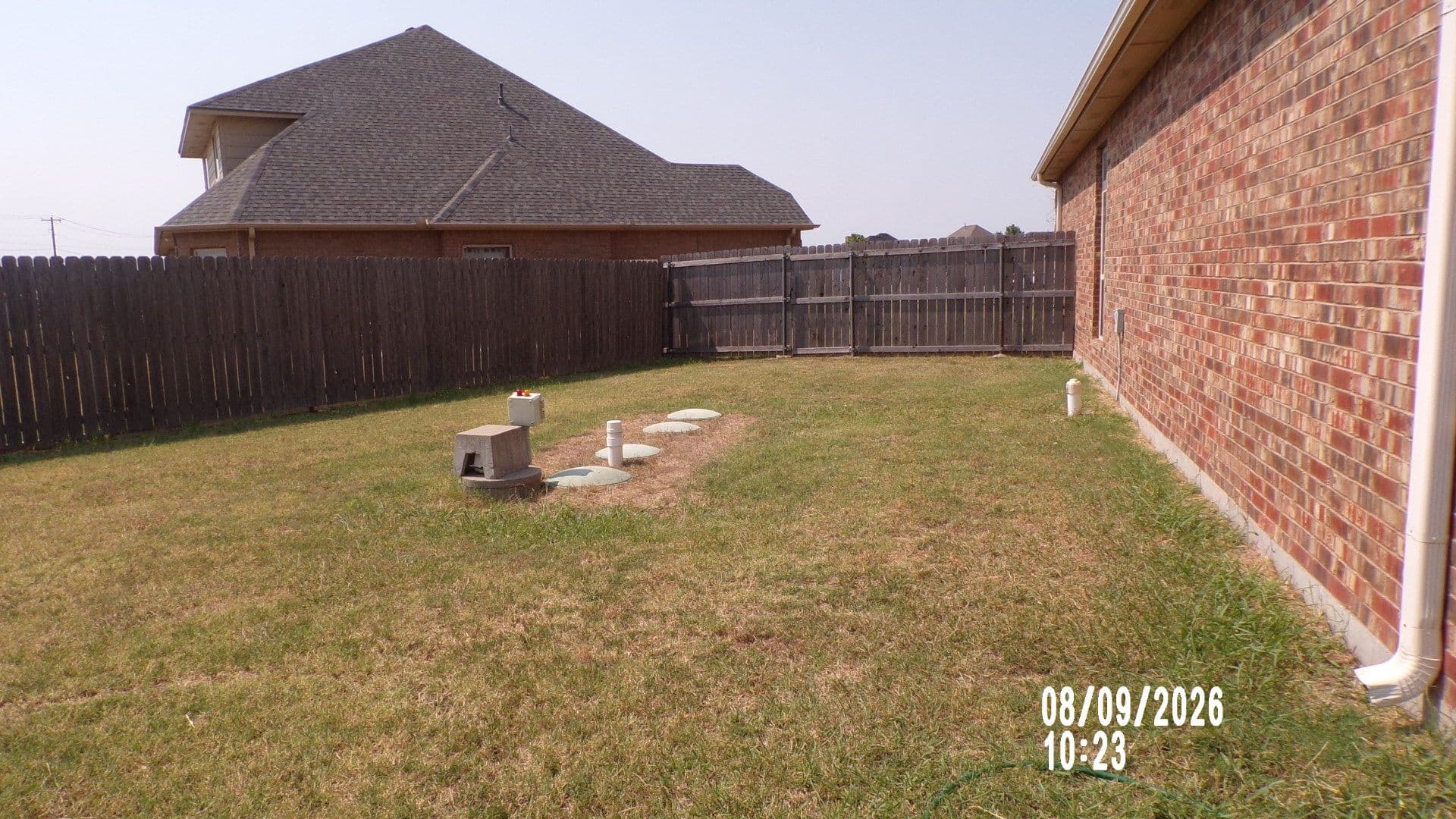 Lawton House: 114 NW Sandy Trail Circle