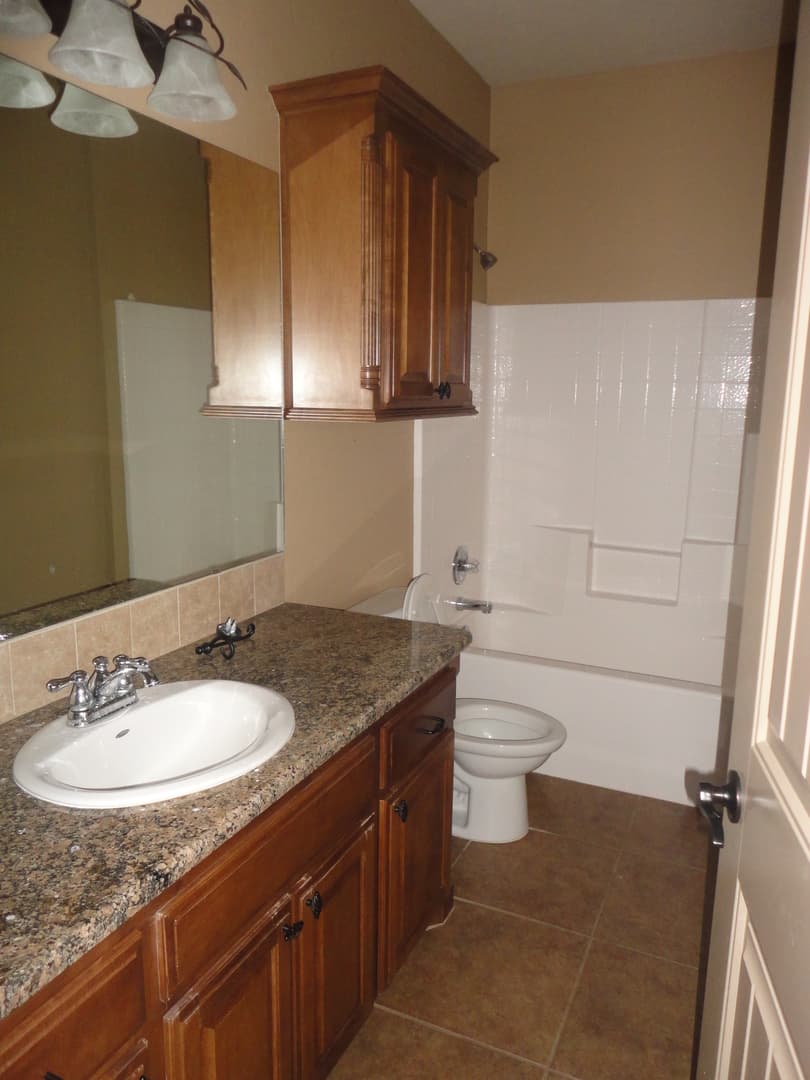 Elgin House: 6611 NE Watts Rd