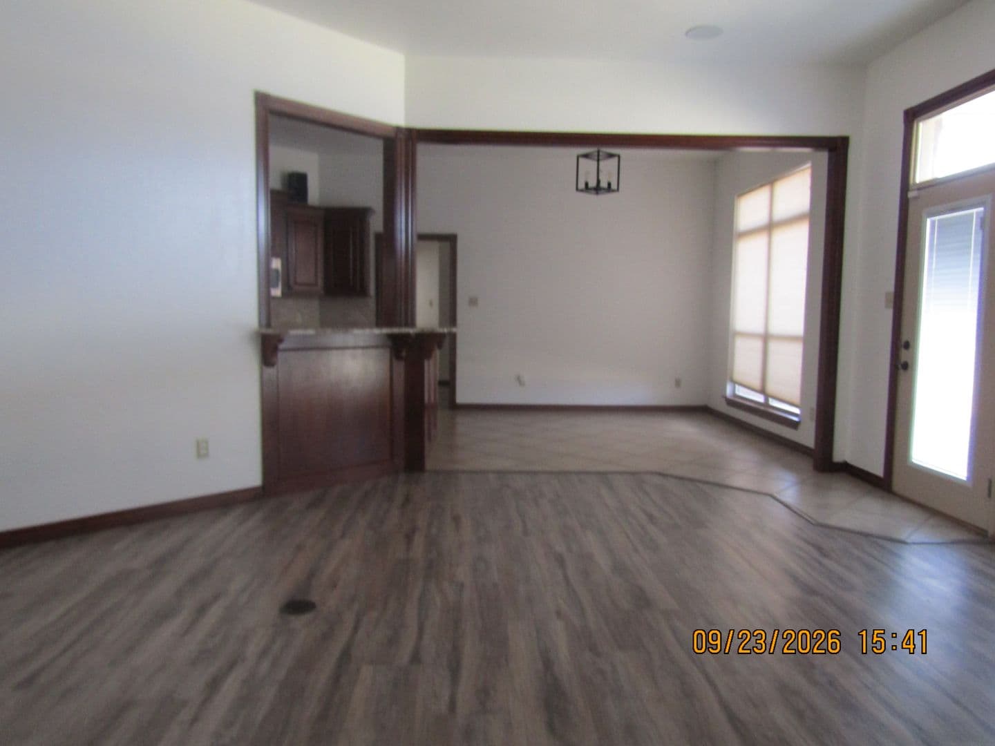 Lawton House: 114 NW Sandy Trail Circle