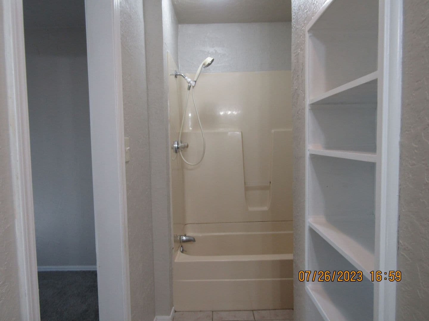 Lawton House: 5406-B NW Sir Brian Ave.