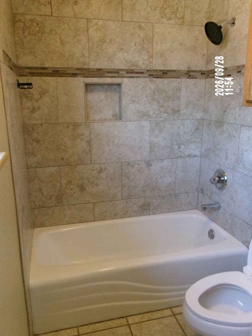Lawton House: 6612 NW WIllow Tree Circle