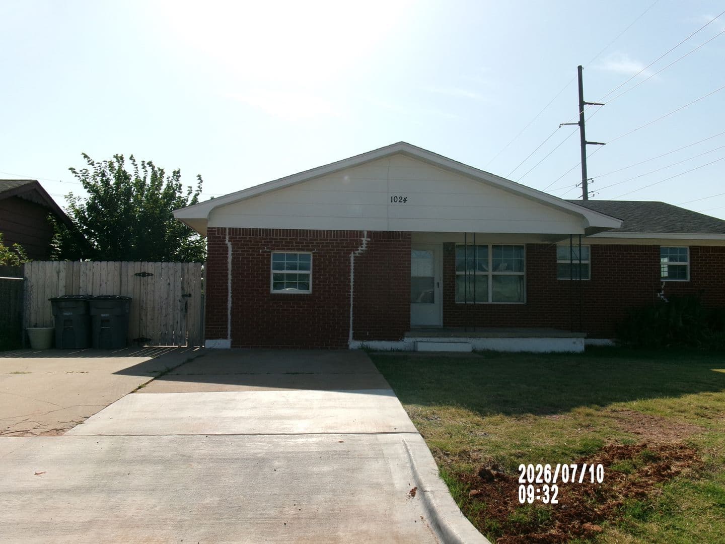 Lawton House: 1024 SW 42nd Street