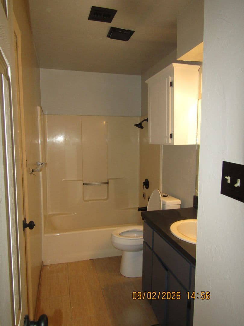 LAWTON House: 3811 SW ROLLING HILLS