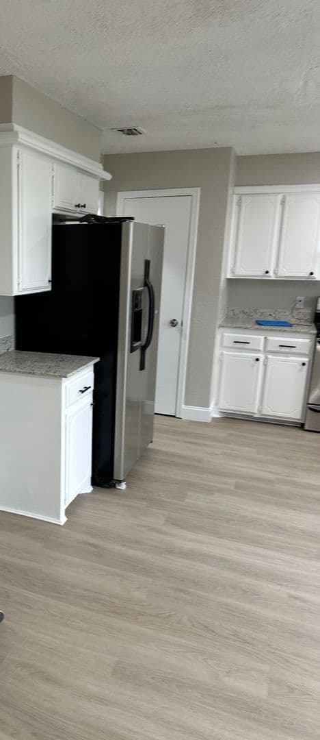 Lawton House: 2606 NE Lake Ave
