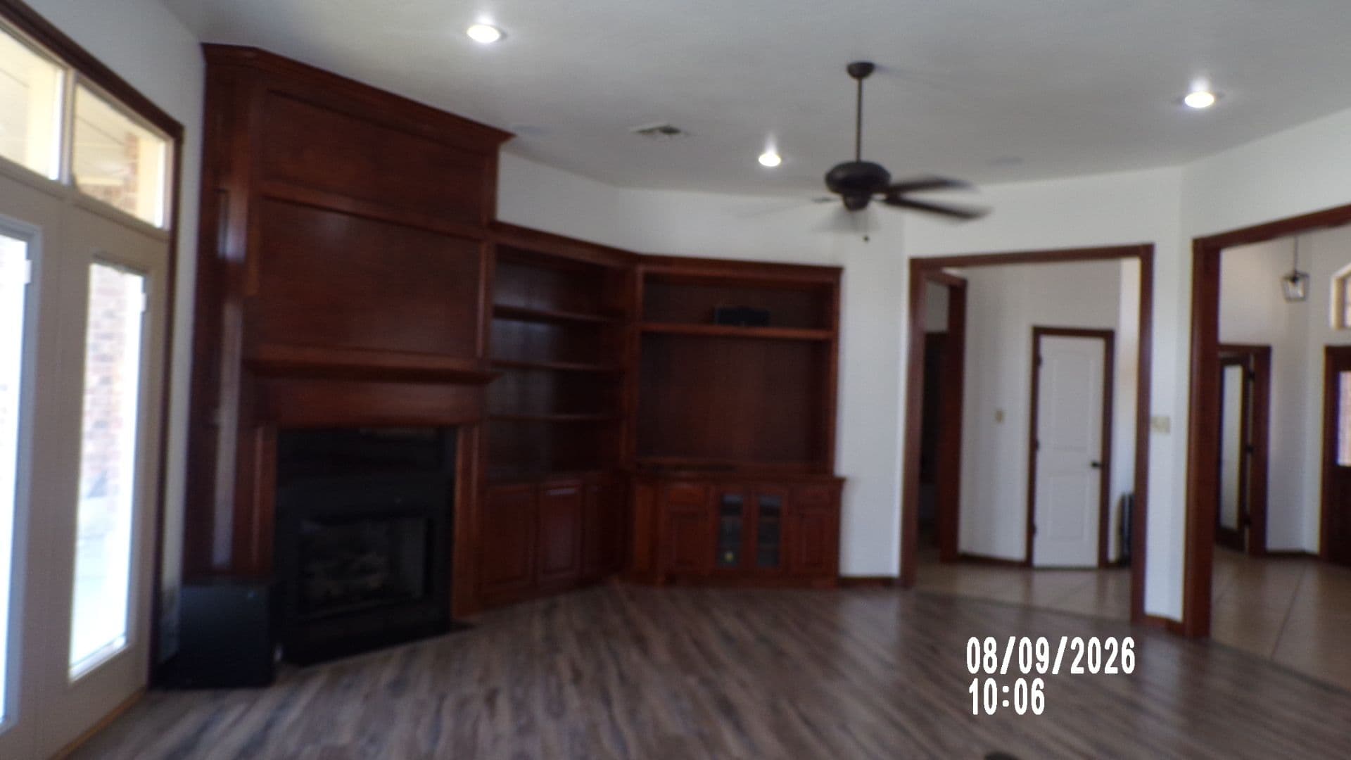 Lawton House: 114 NW Sandy Trail Circle