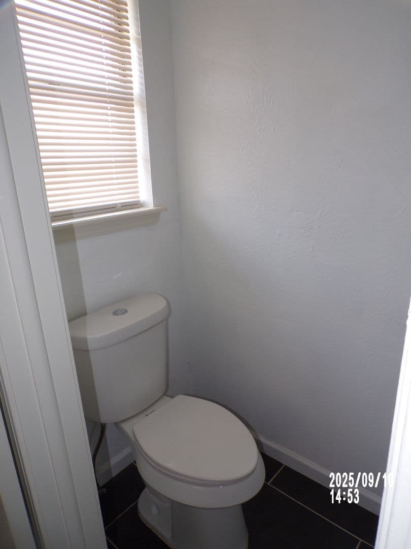 Lawton House: 4210 SW Summit Avenue