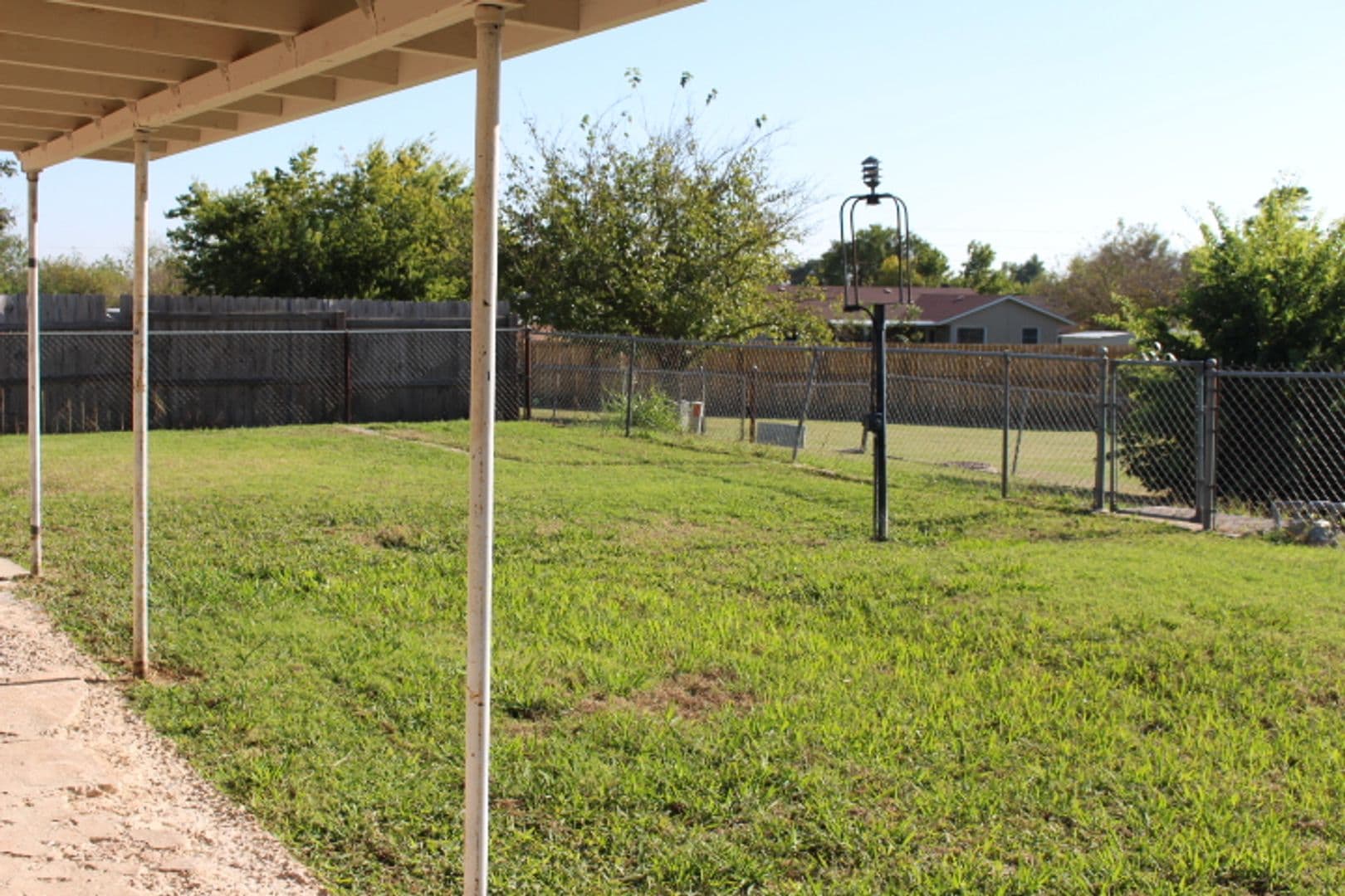 Lawton House: 313 SW 72nd Street