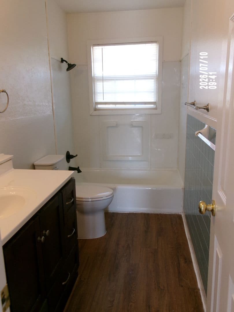 Lawton House: 1024 SW 42nd Street