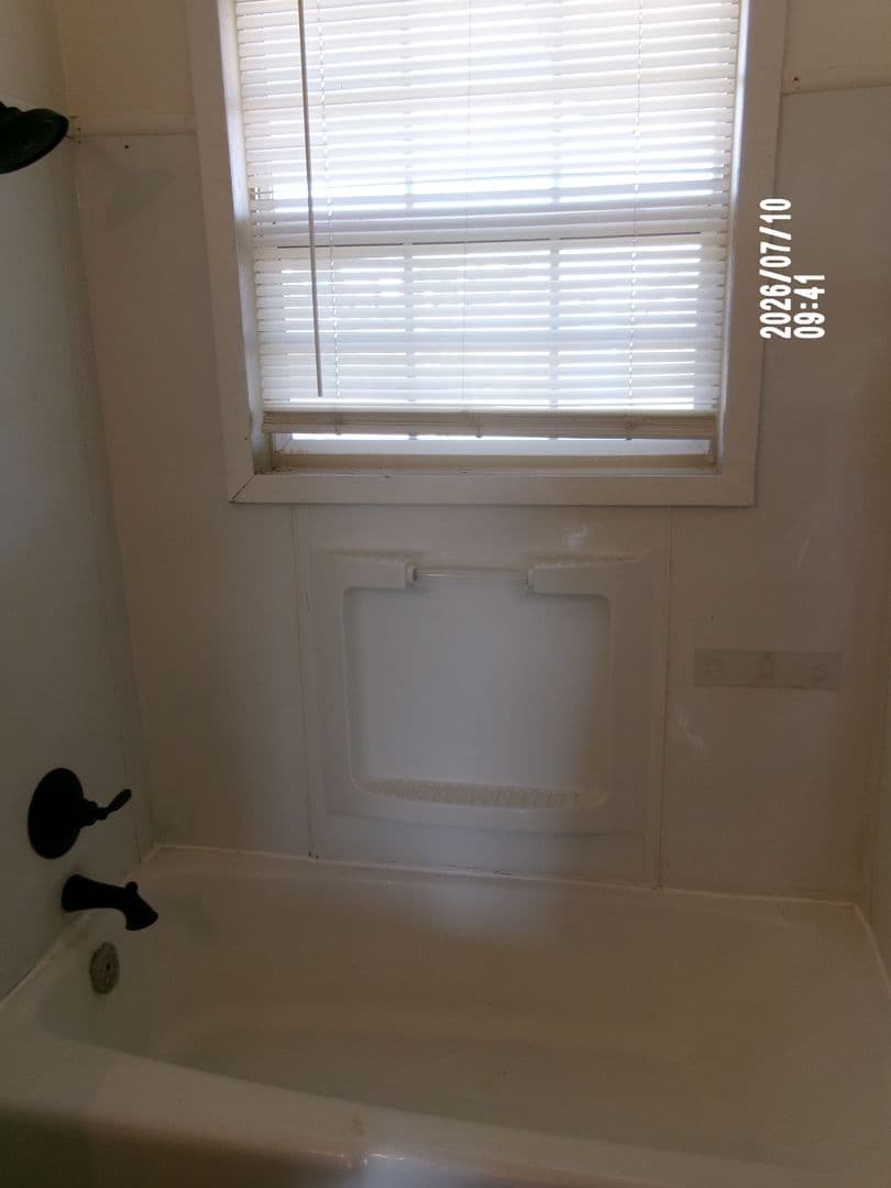 Lawton House: 1024 SW 42nd Street