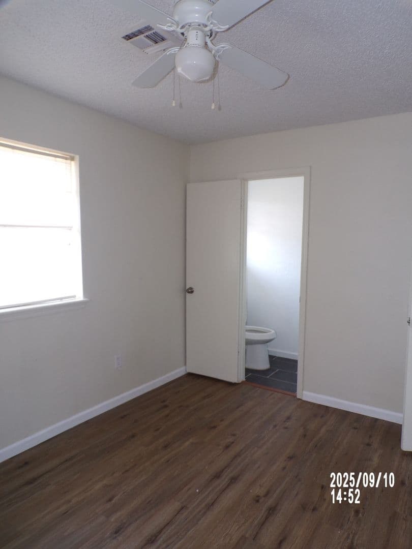 Lawton House: 4210 SW Summit Avenue
