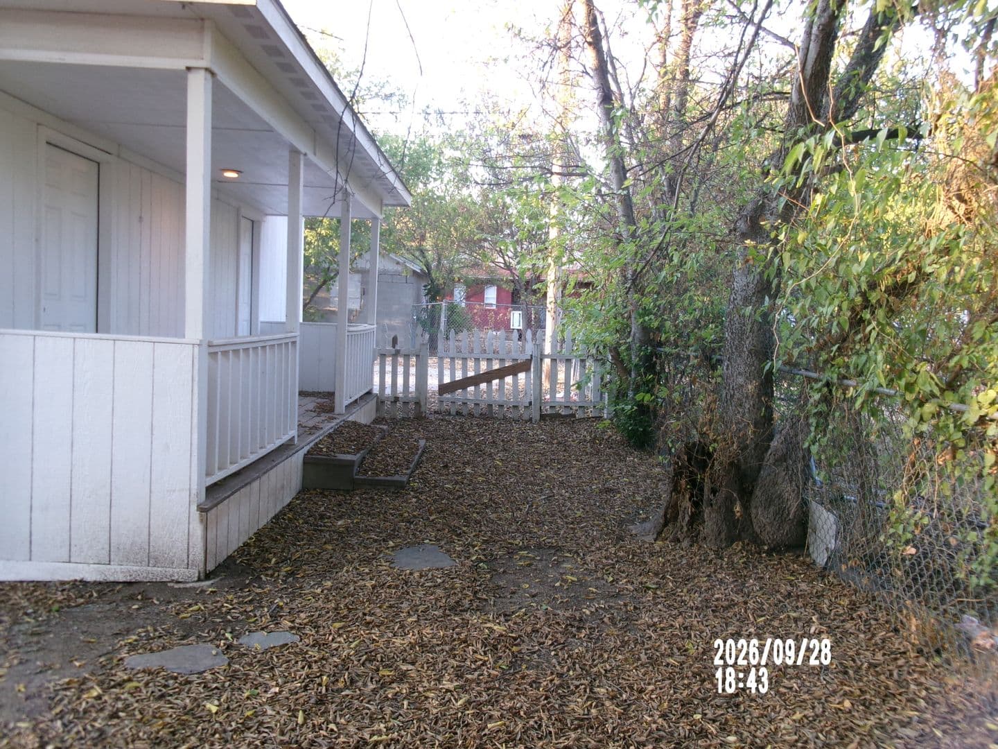 Lawton House: 1413 1/2 Ave Columbia Ave