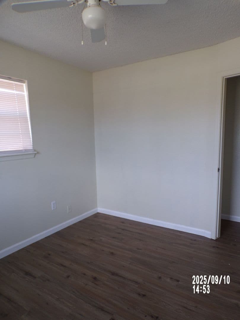 Lawton House: 4210 SW Summit Avenue