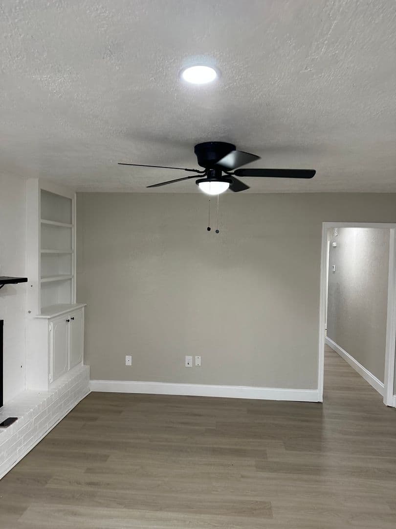 Lawton House: 2606 NE Lake Ave
