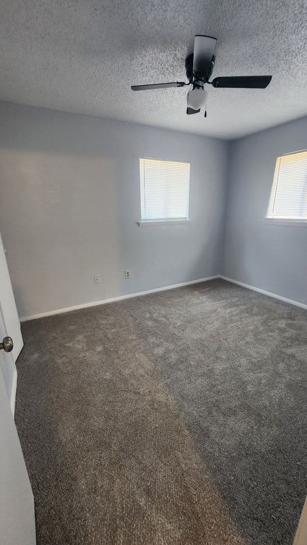 Lawton House: 5519 NW Eisenhower DR