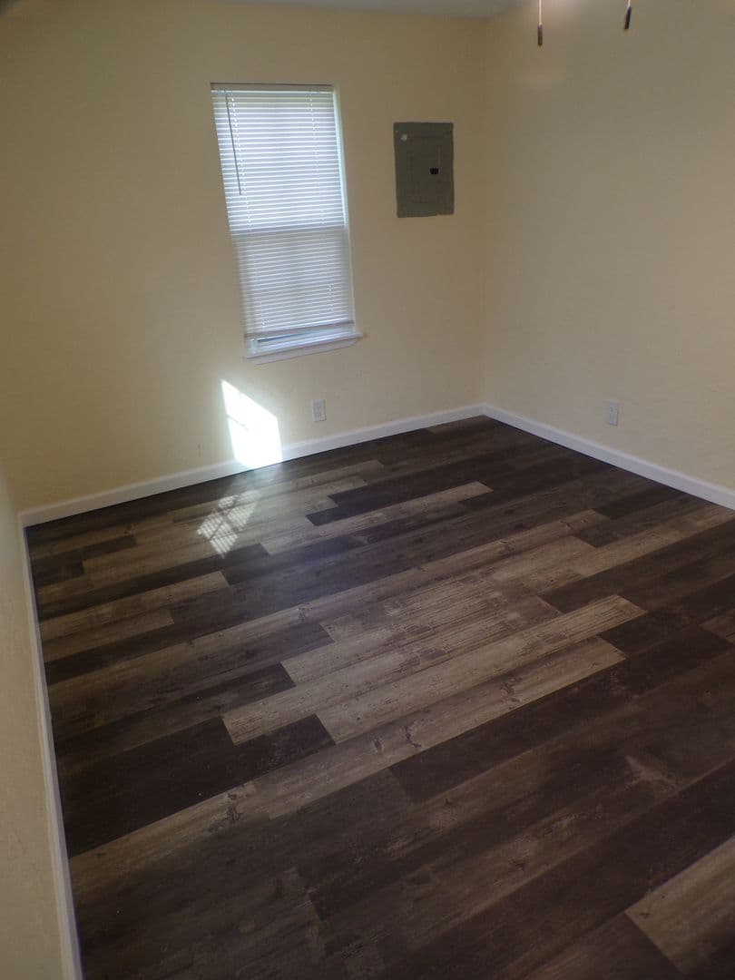 Lawton House: 105 SW 19th Street