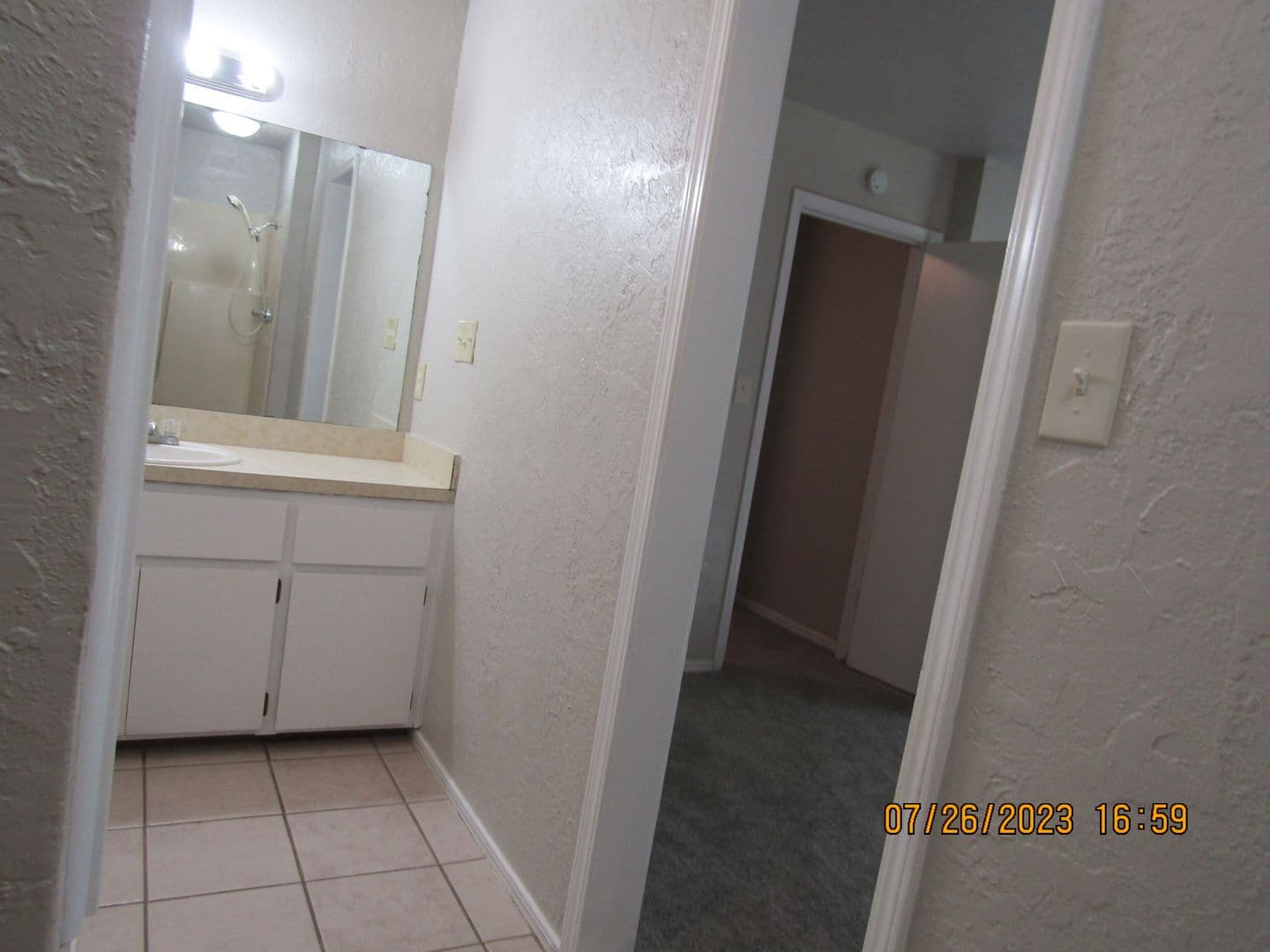 Lawton House: 5406-B NW Sir Brian Ave.