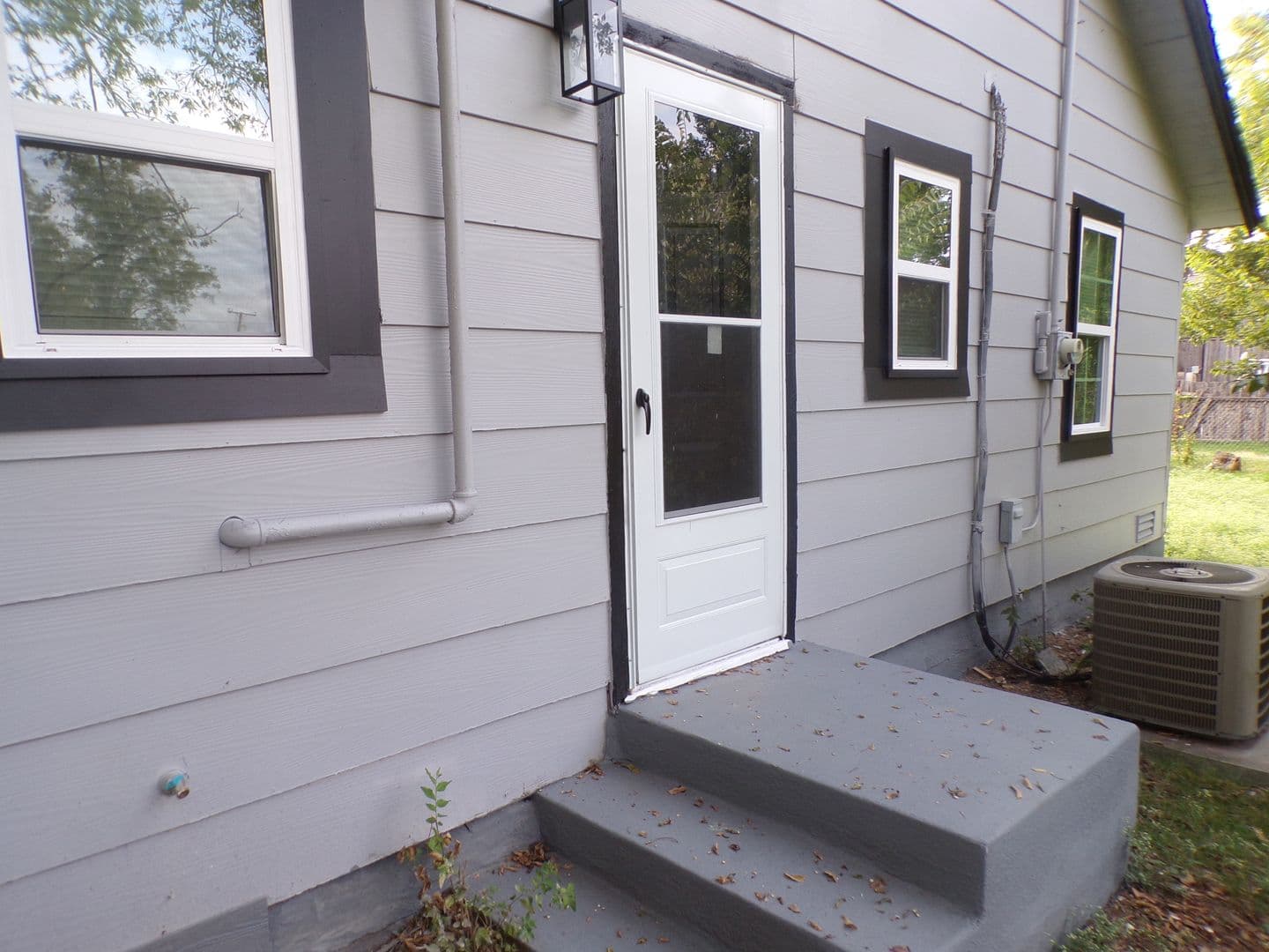 Lawton House: 105 SW 19th Street