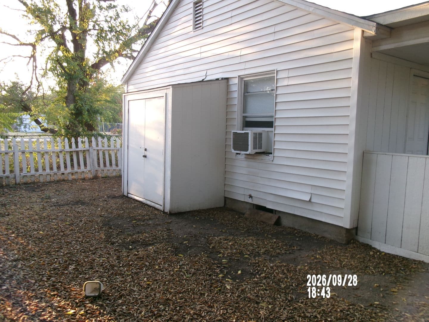 Lawton House: 1413 1/2 Ave Columbia Ave