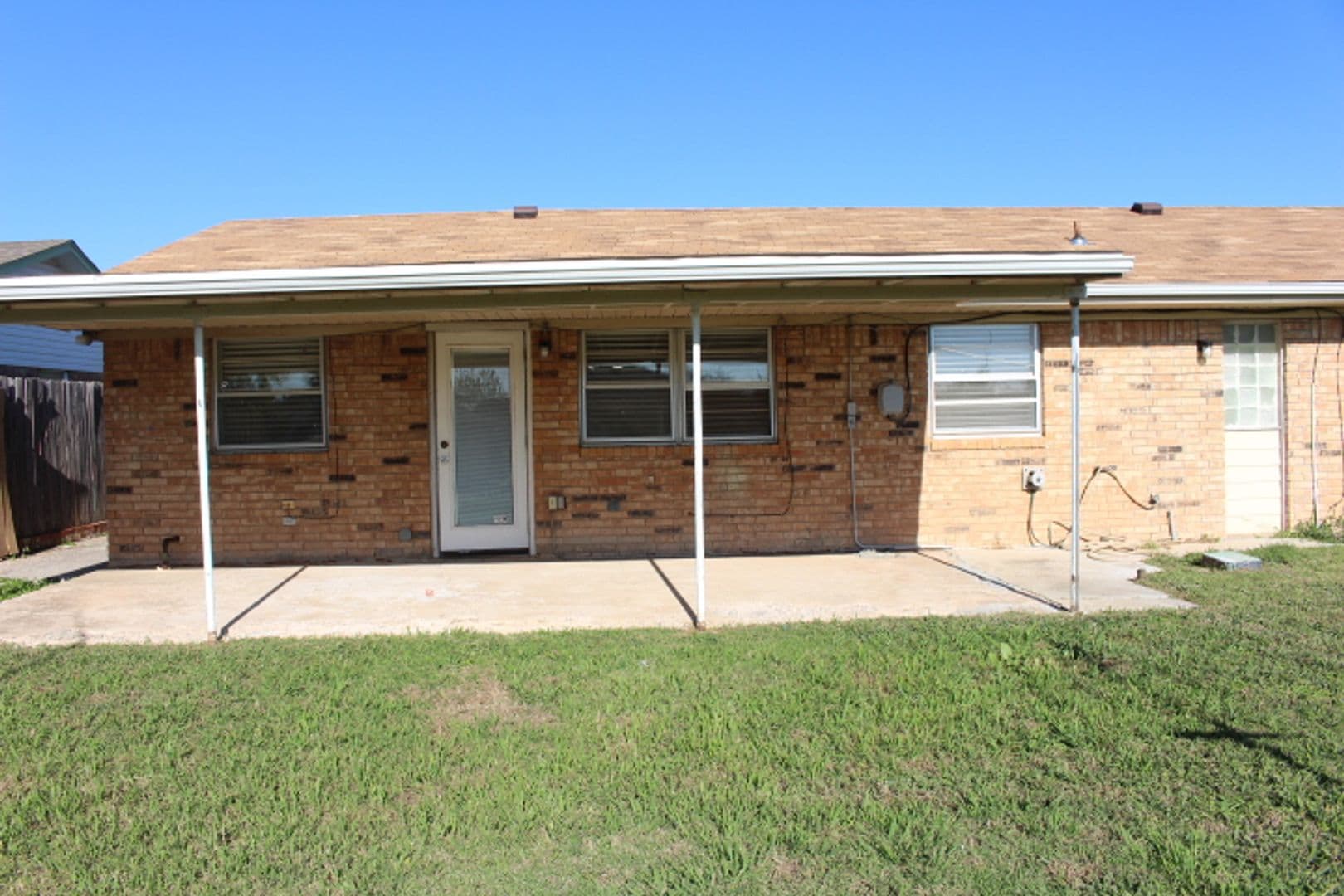 Lawton House: 313 SW 72nd Street