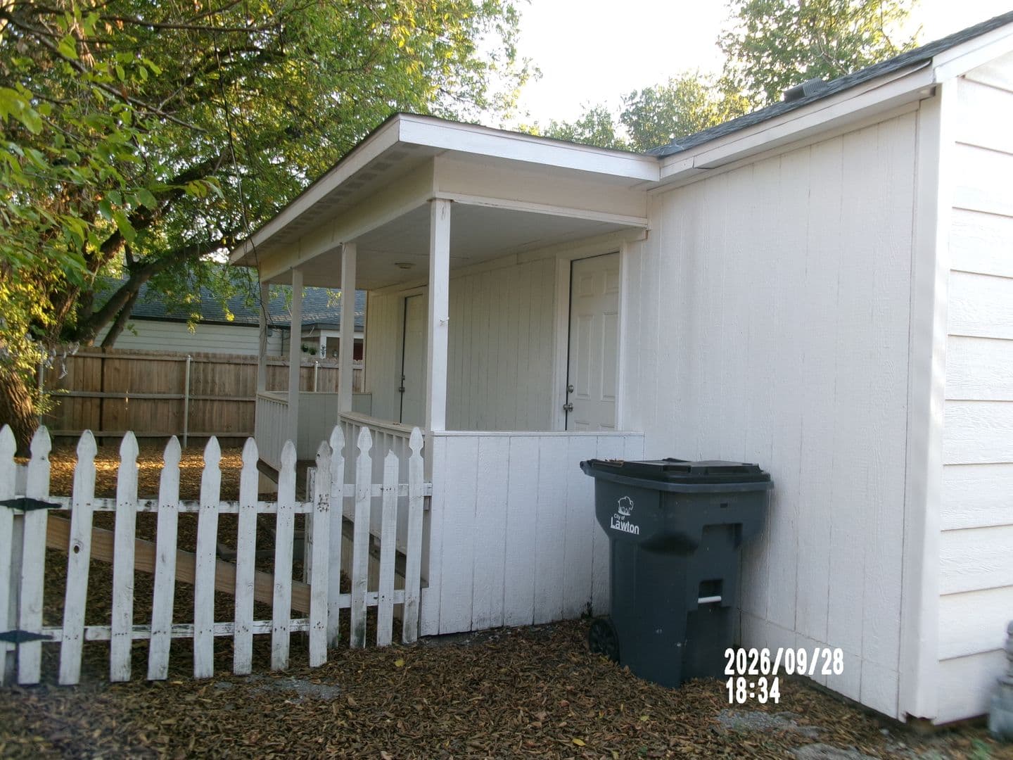 Lawton House: 1413 1/2 Ave Columbia Ave