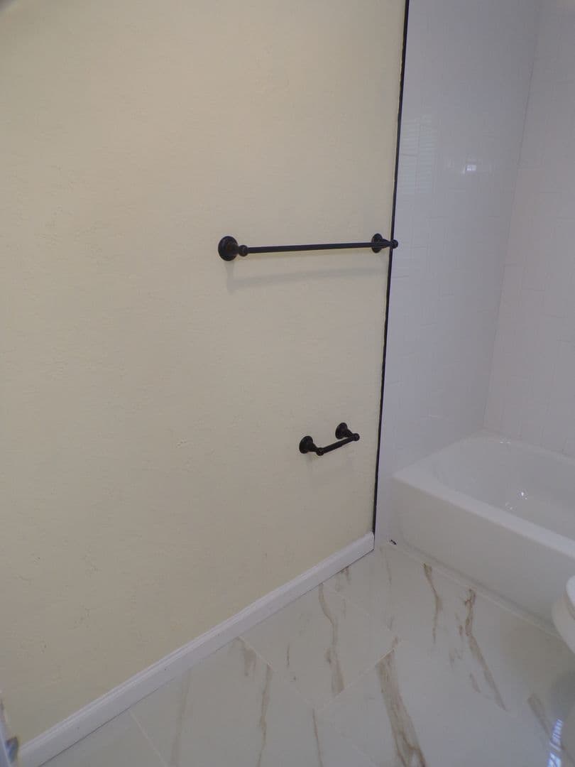 Lawton House: 105 SW 19th Street