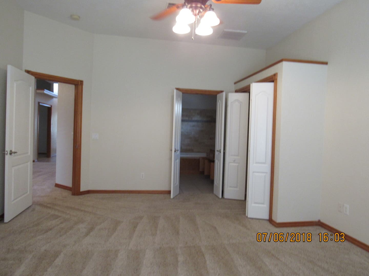 Lawton House: 6904 NW Maple Drive