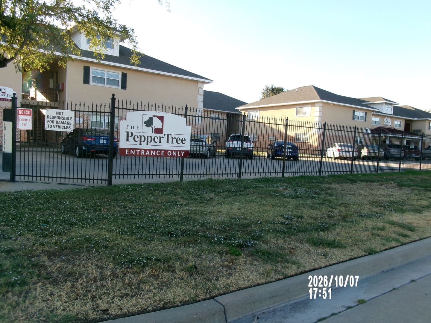 Lawton Apartment: 1420 NW Hunter RD